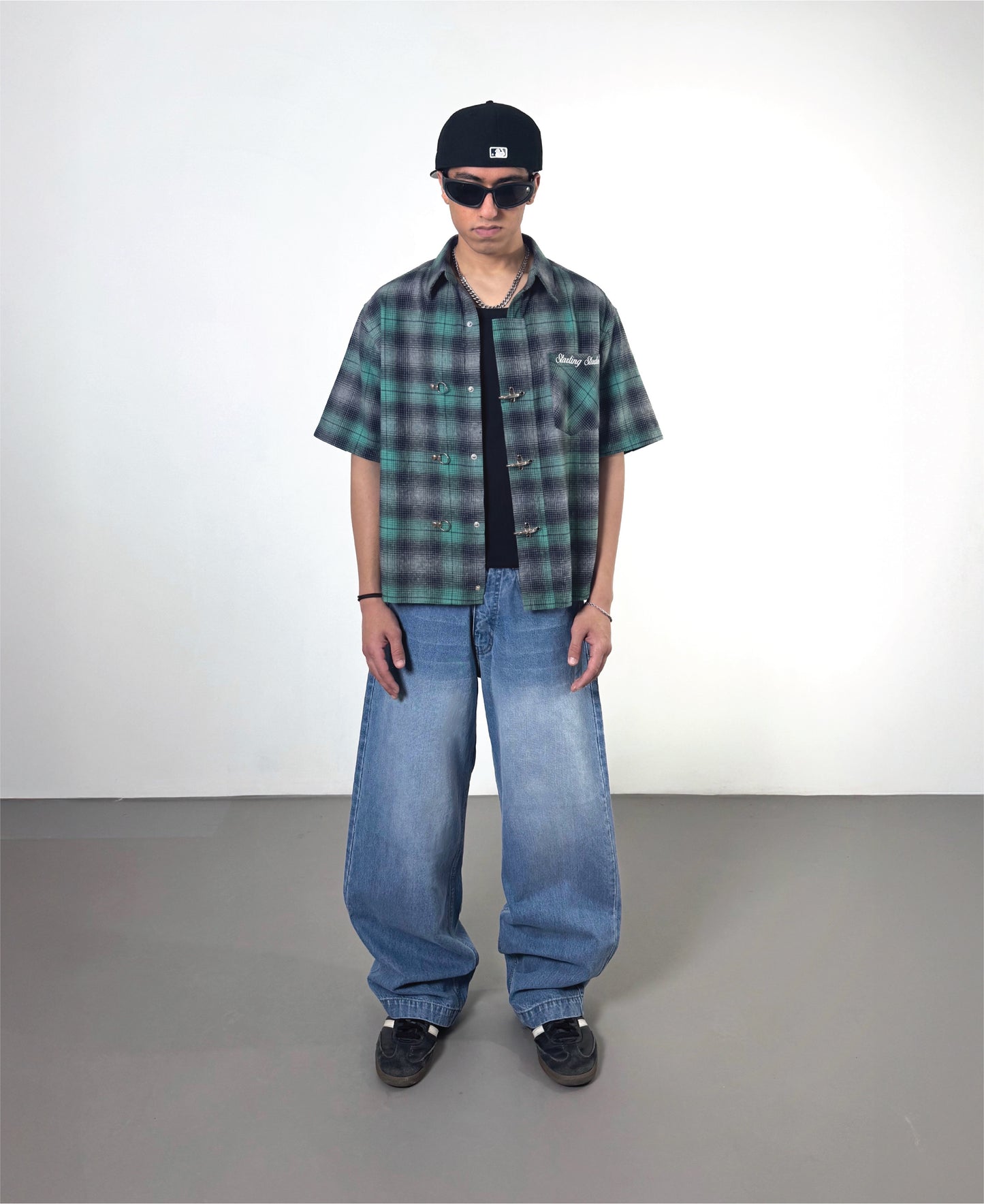 FOREST GREEN CLASP SHIRT