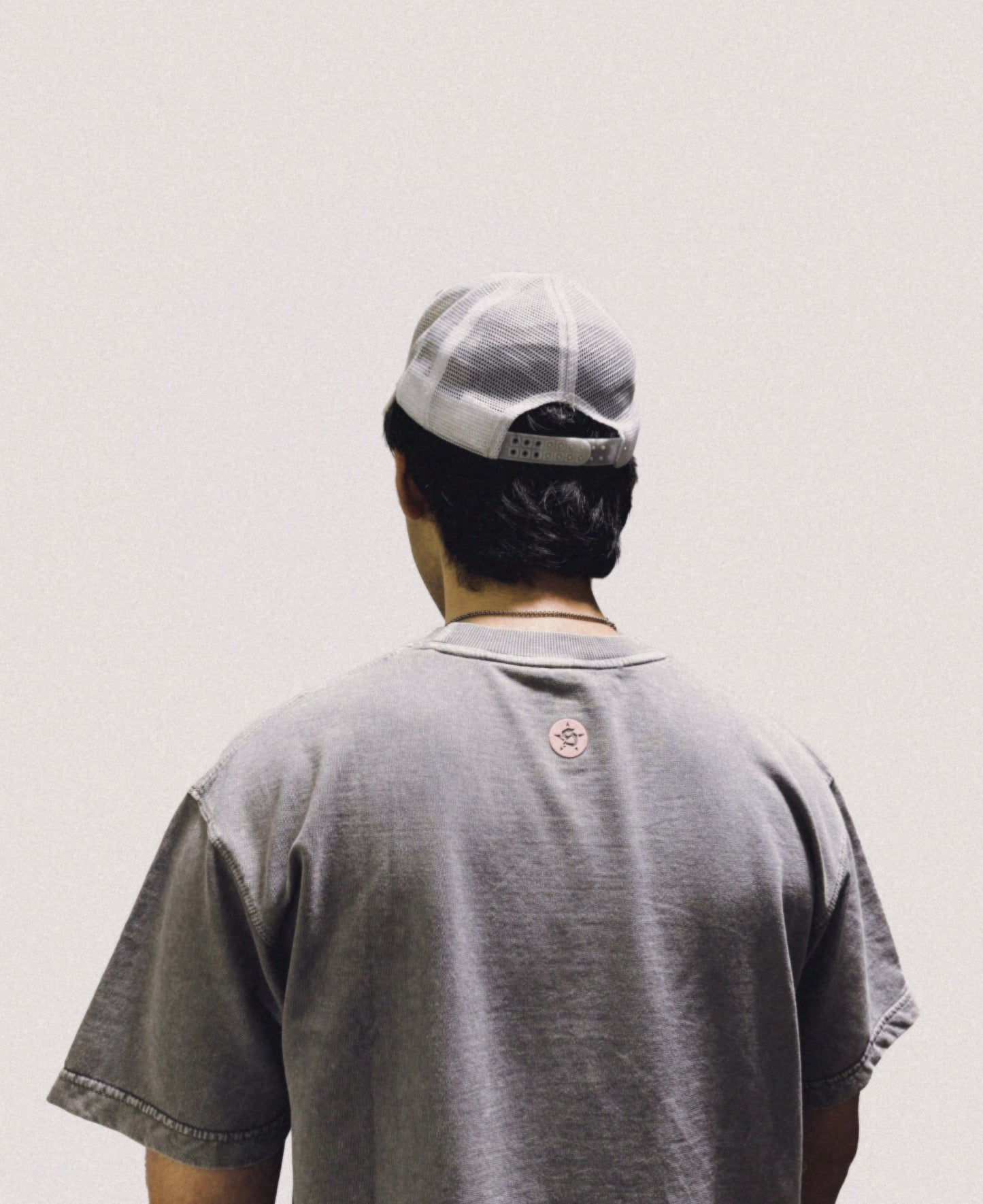 ON HER KNEES - GREY