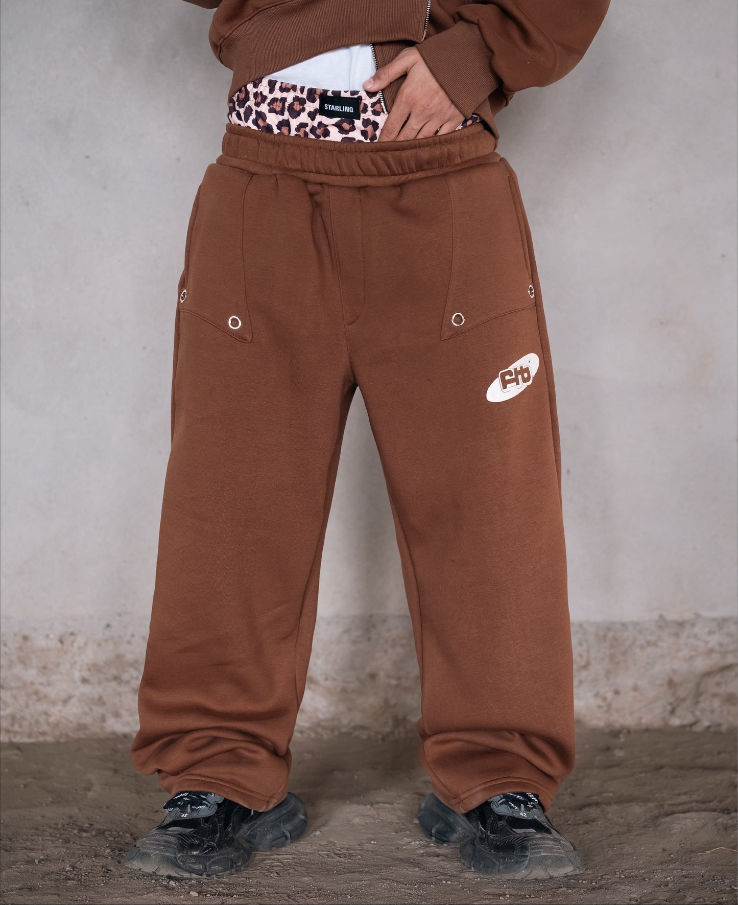 CHOCOLATE BROWN TRACK