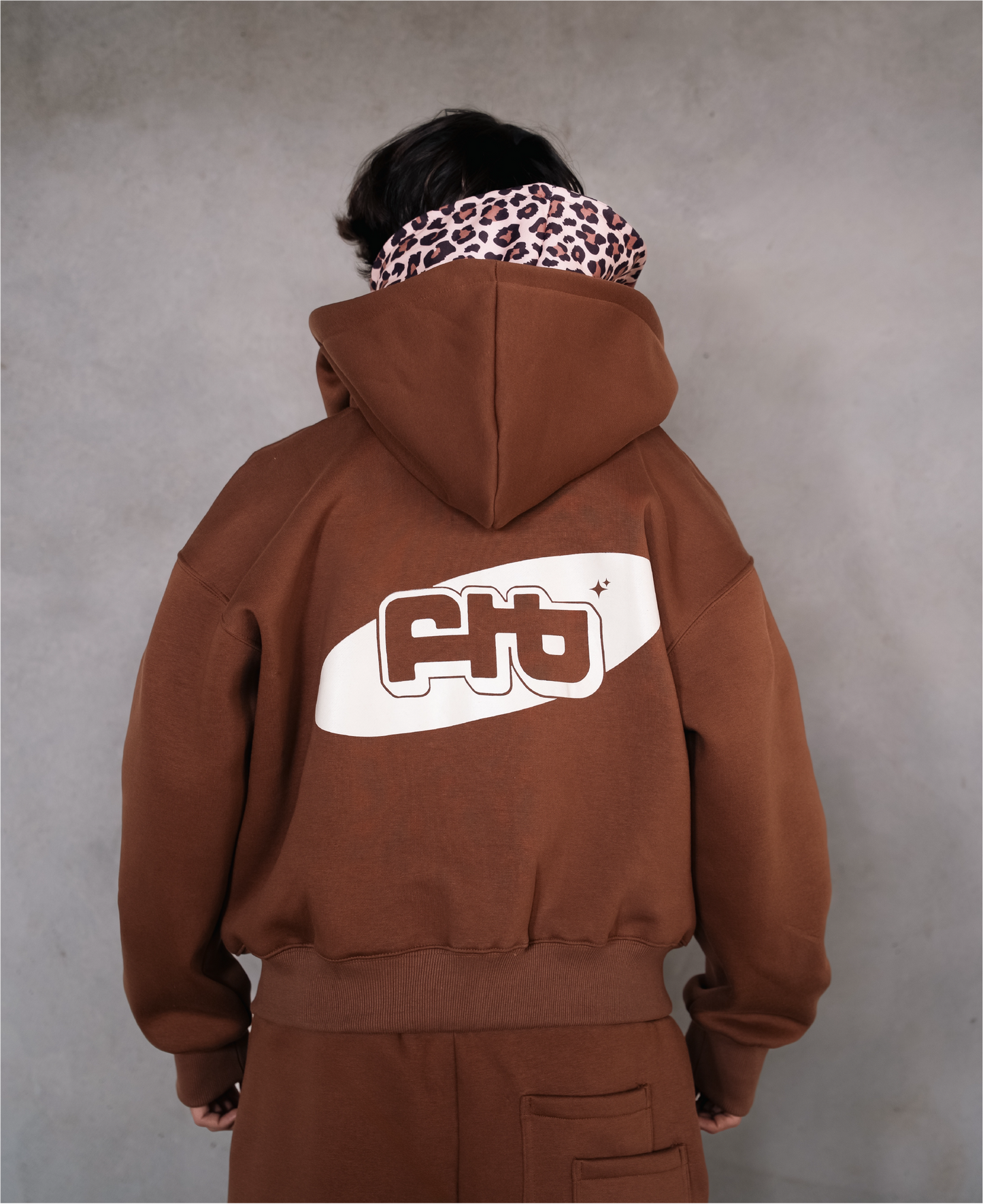 CHOCOLATE BROWN ZIPPER