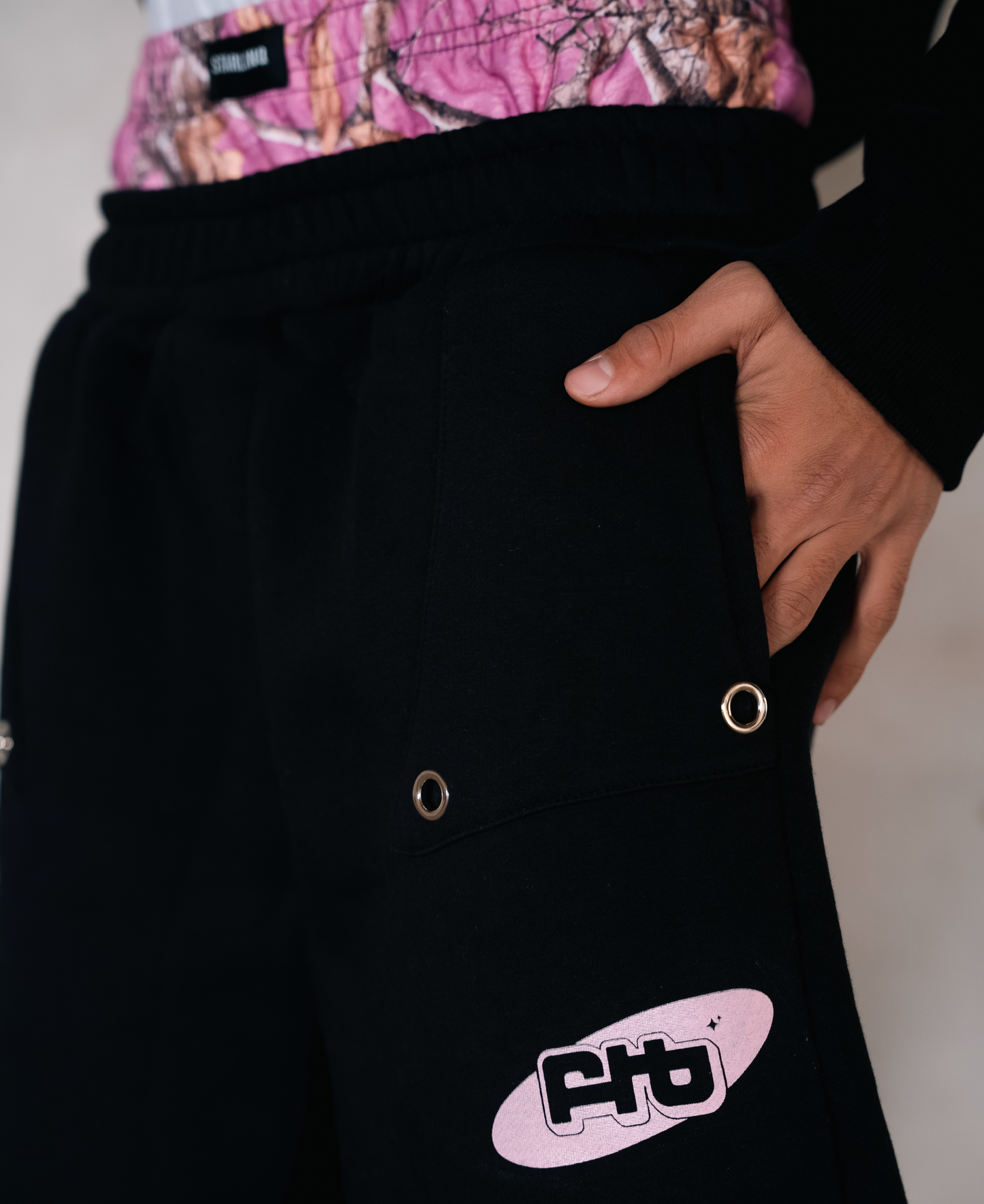 CHARCOAL BLACK TRACK