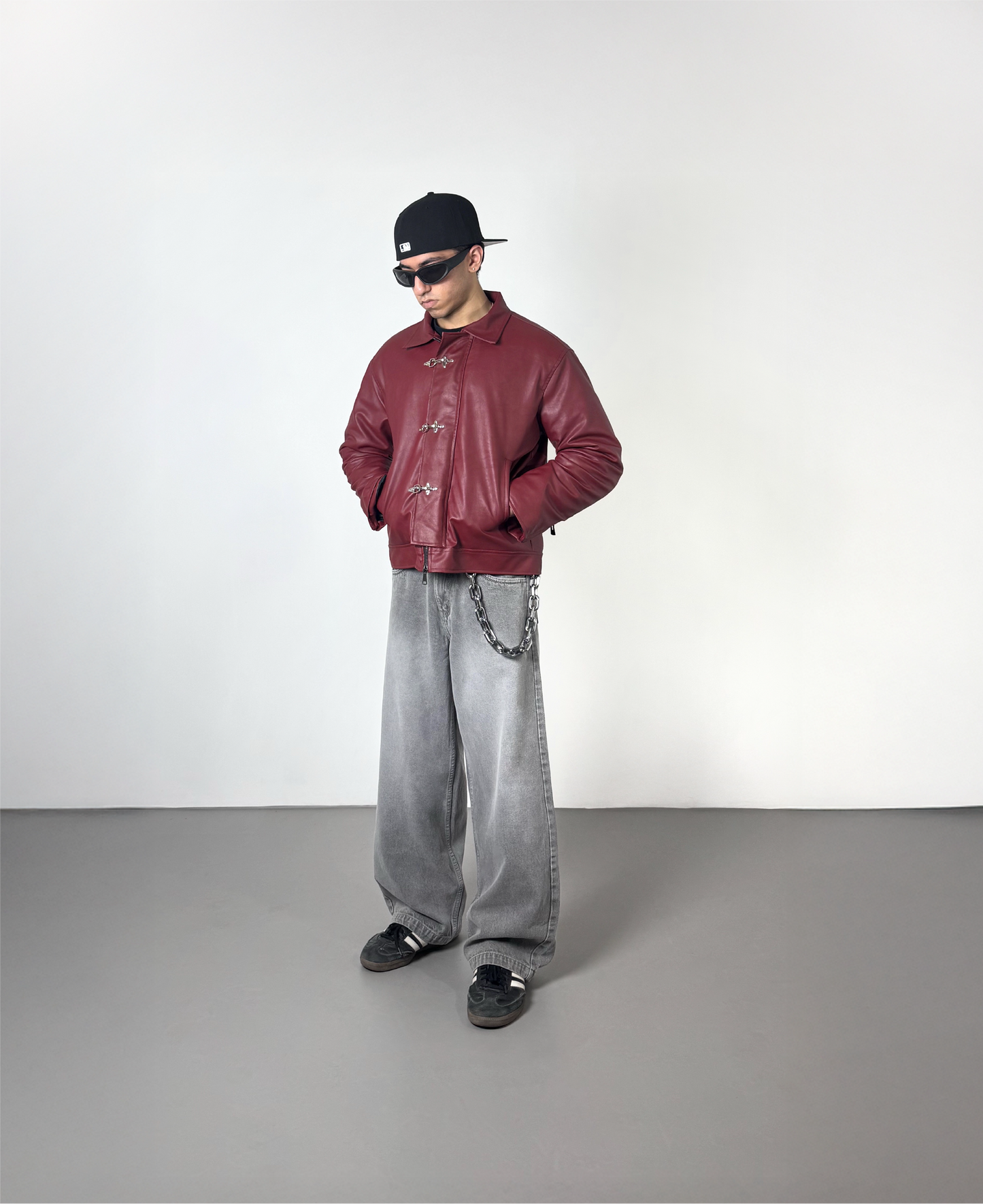 FIREMAN CLASP JACKET - CHERRY RED